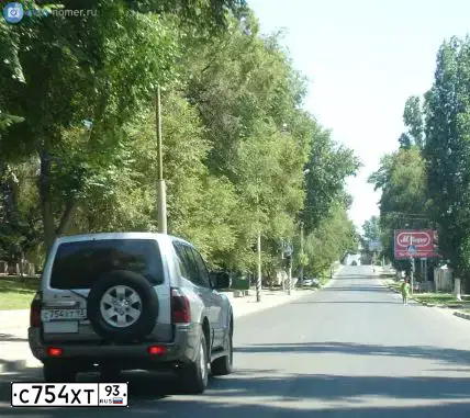 Фото автомобиля MITSUBISHI PAJERO, 2003 — госномер Е788ВА185. Цвет: Серебристый