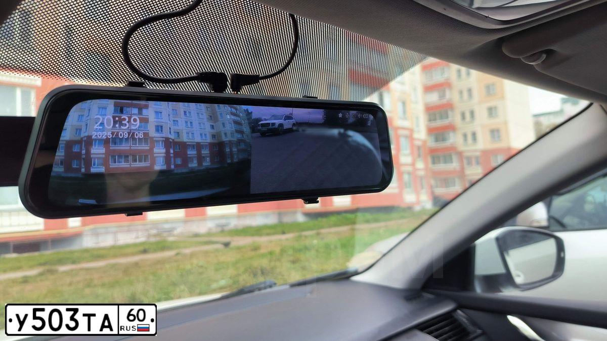 Фото автомобиля SKODA OCTAVIA, 2015 — госномер У503ТА60. Цвет: Белый