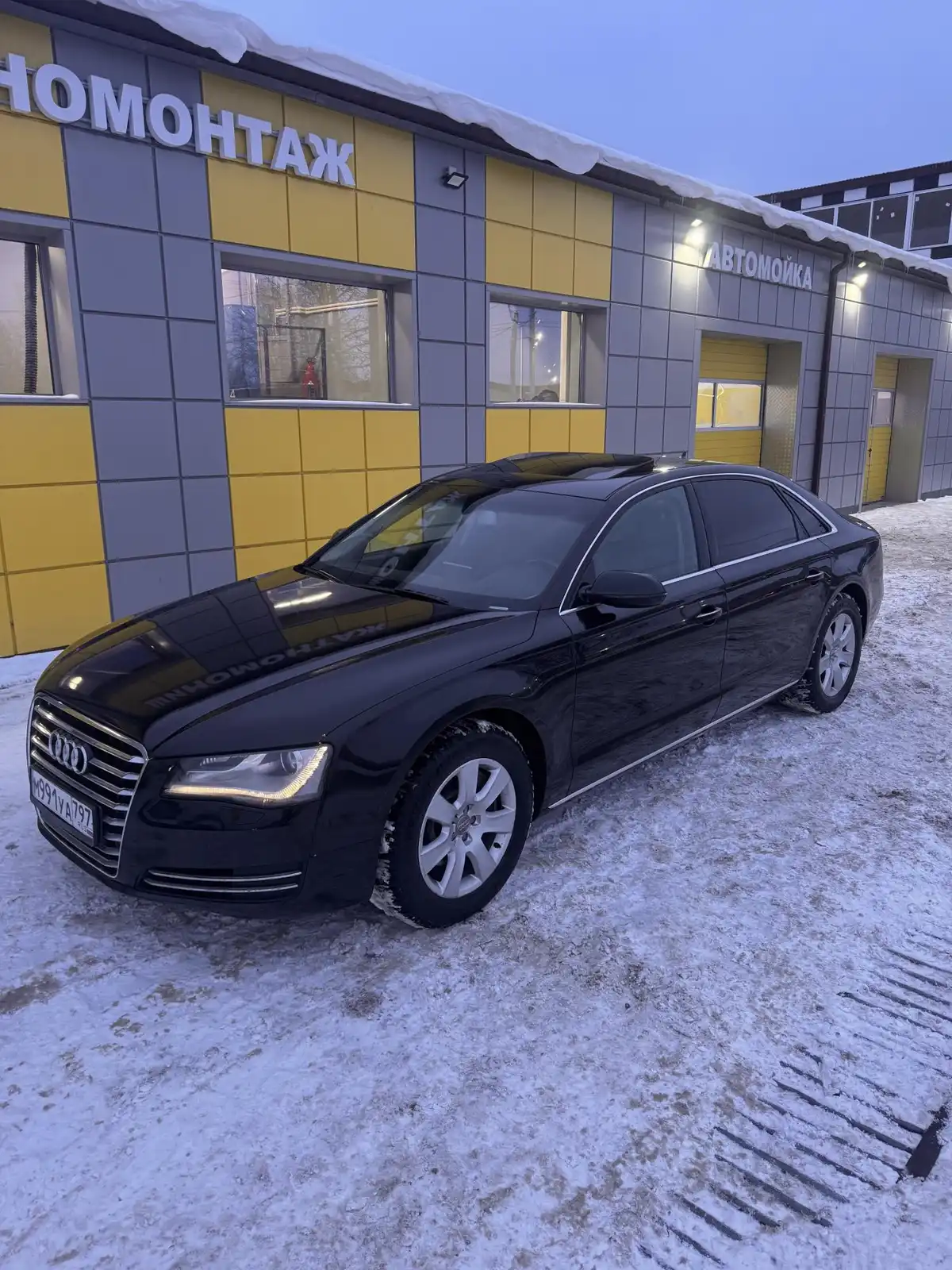 Фото автомобиля AUDI A8, 2011 — госномер М991УА797. Цвет: ЧЕРНЫЙ