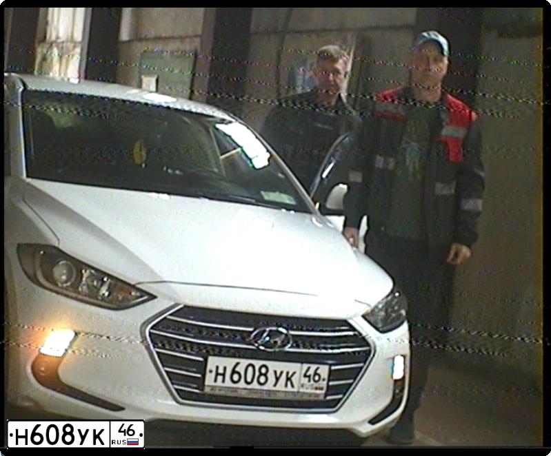 Фото автомобиля HYUNDAI ELANTRA, 2018 — госномер Н608УК46. Цвет: Белый