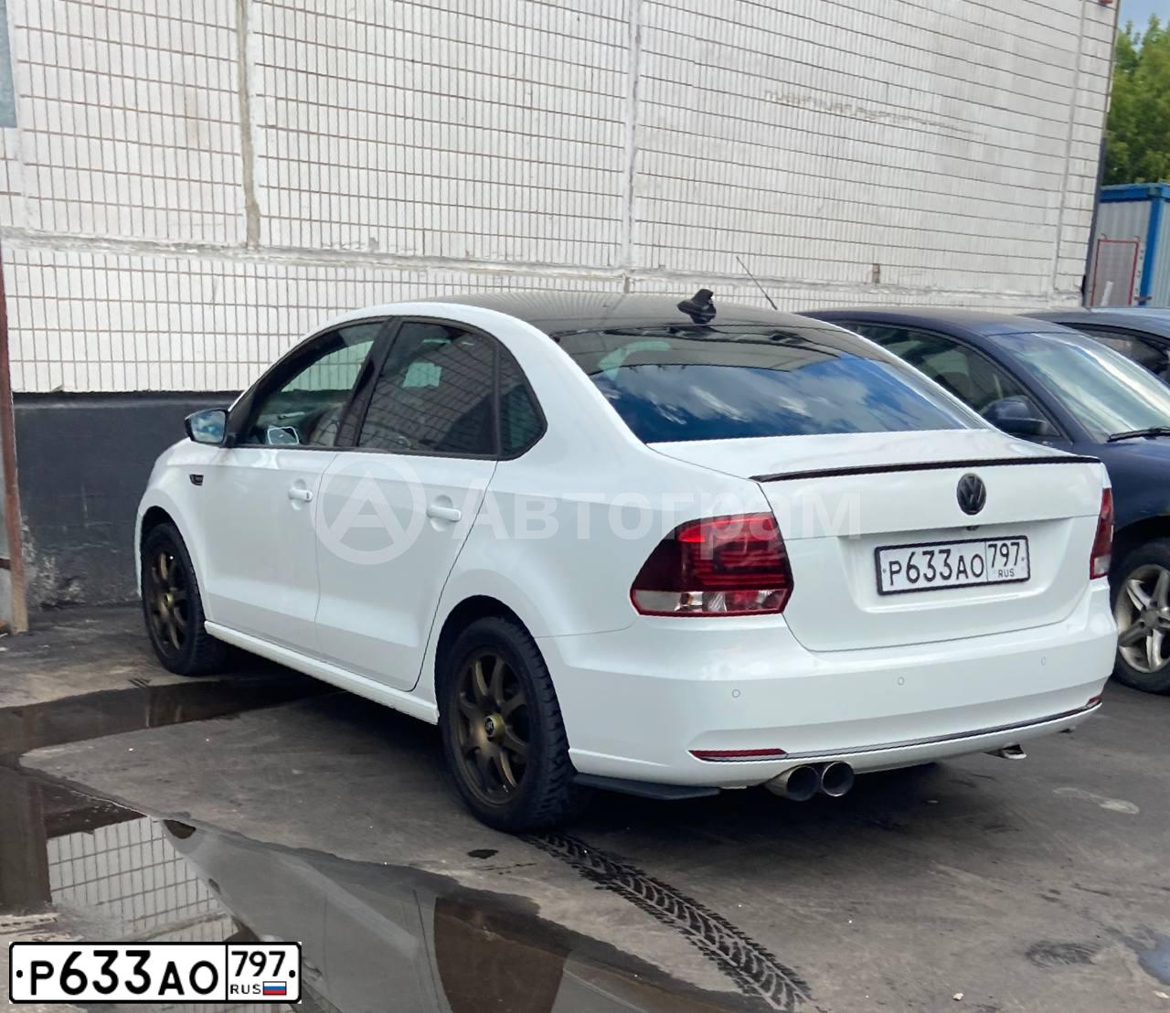 Фото автомобиля VOLKSWAGEN POLO, 2019 — госномер Р633АО797. Цвет: БЕЛЫЙ