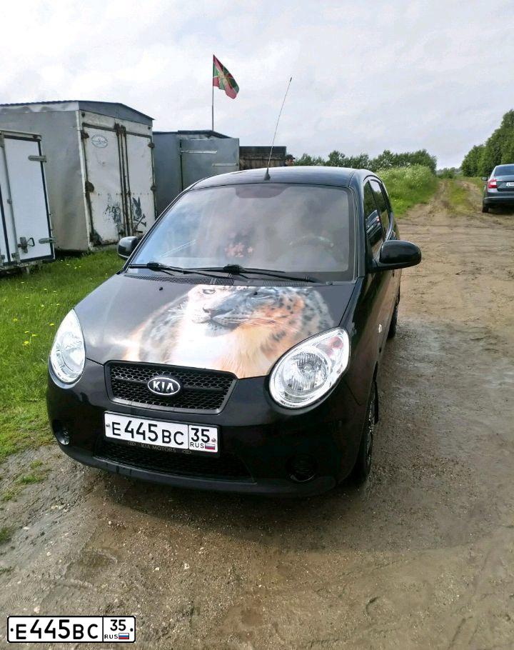 Фото автомобиля KIA PICANTO / MORNING, 2009 — госномер С802РМ39. Цвет: ЧЕРНЫЙ