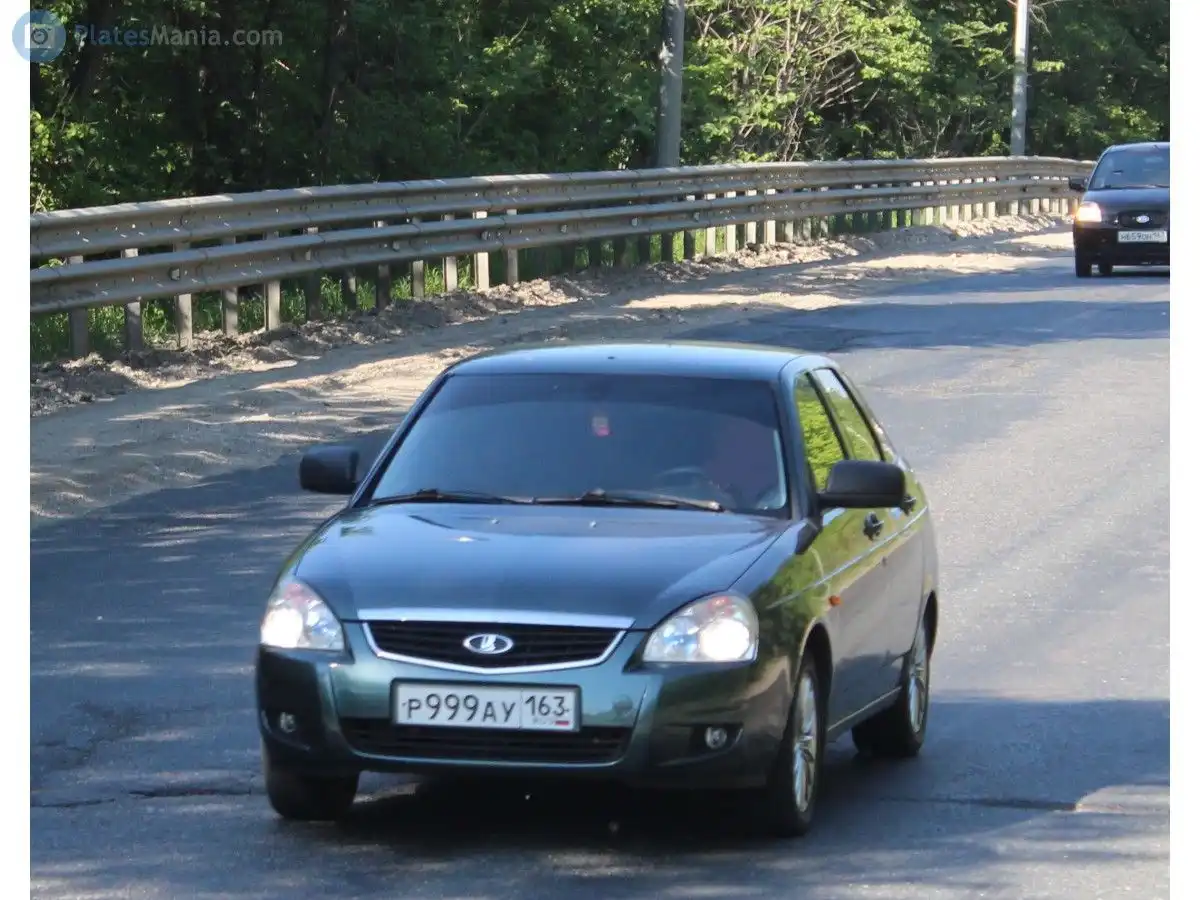 Фото автомобиля LADA 2110, 2004 — госномер Е943ВМ163. Цвет: МОЛОЧНО-БЕЛО-СЕРЕБРИСТЫЙ