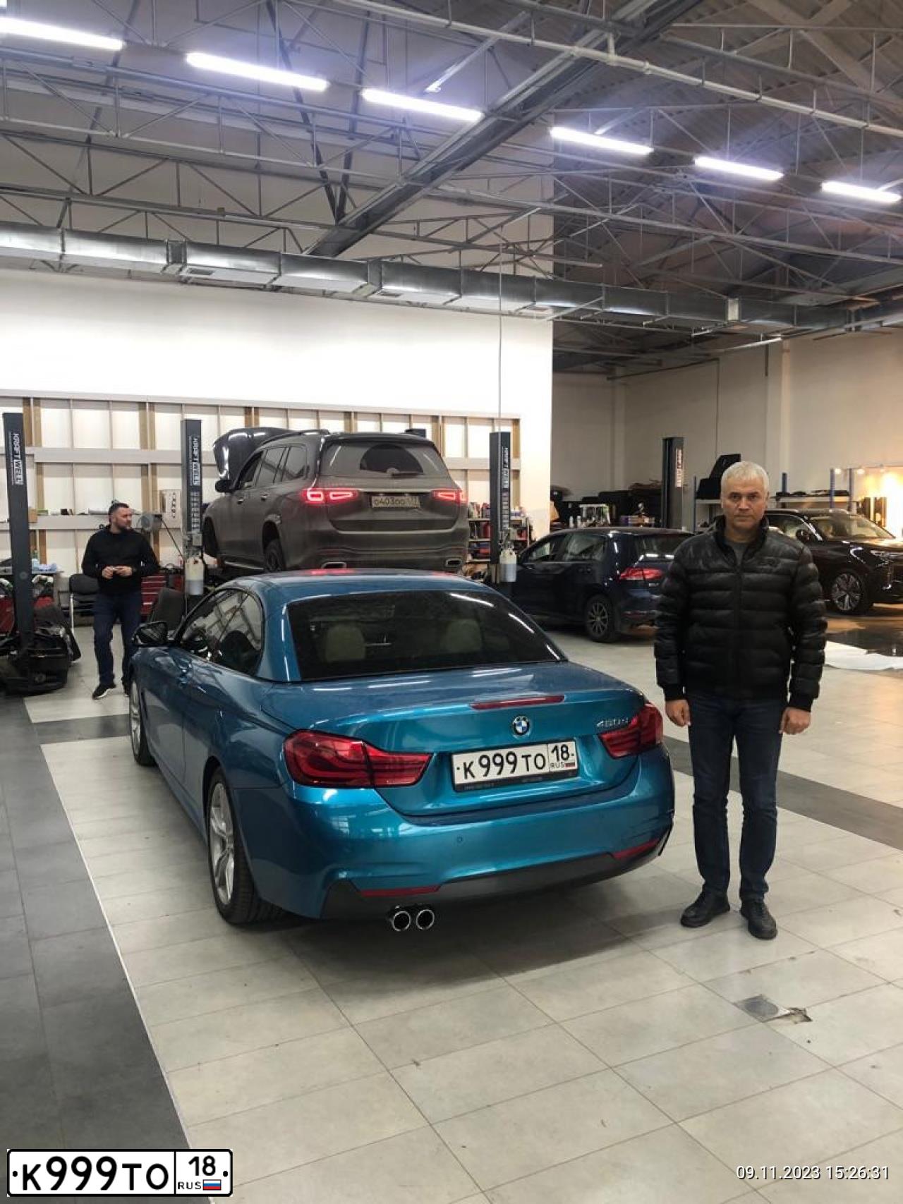 Фото автомобиля BMW SERIE 4, 2019 — госномер С180НС198. Цвет: синий