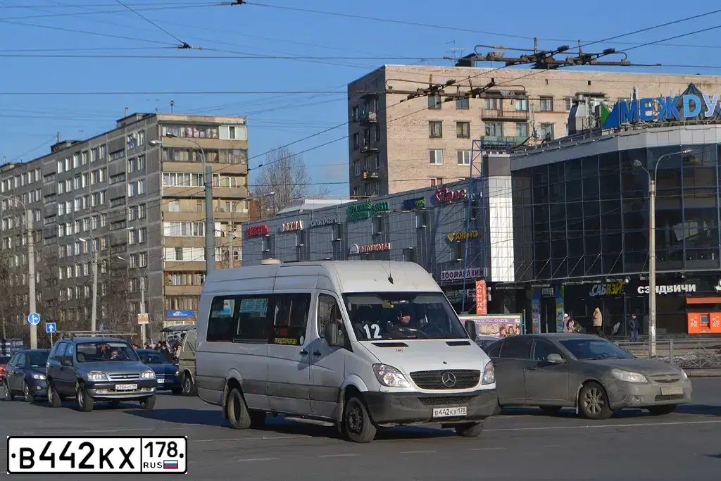 Фото автомобиля LUIDOR 22360C, 2011 — госномер У170ВК05. Цвет: Белый
