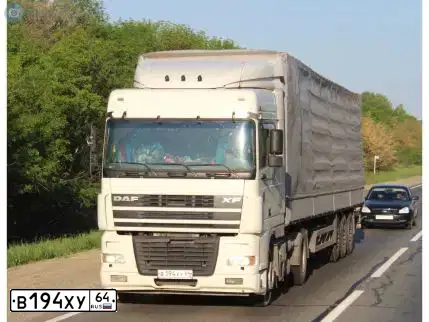 Фото автомобиля FUSO CANTER, 2012 — госномер В194ХУ86. Цвет: Белый