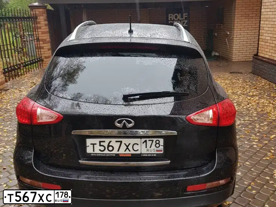 Фото автомобиля INFINITI QX50, 2014 — госномер В675РК51. Цвет: ЧЕРНЫЙ