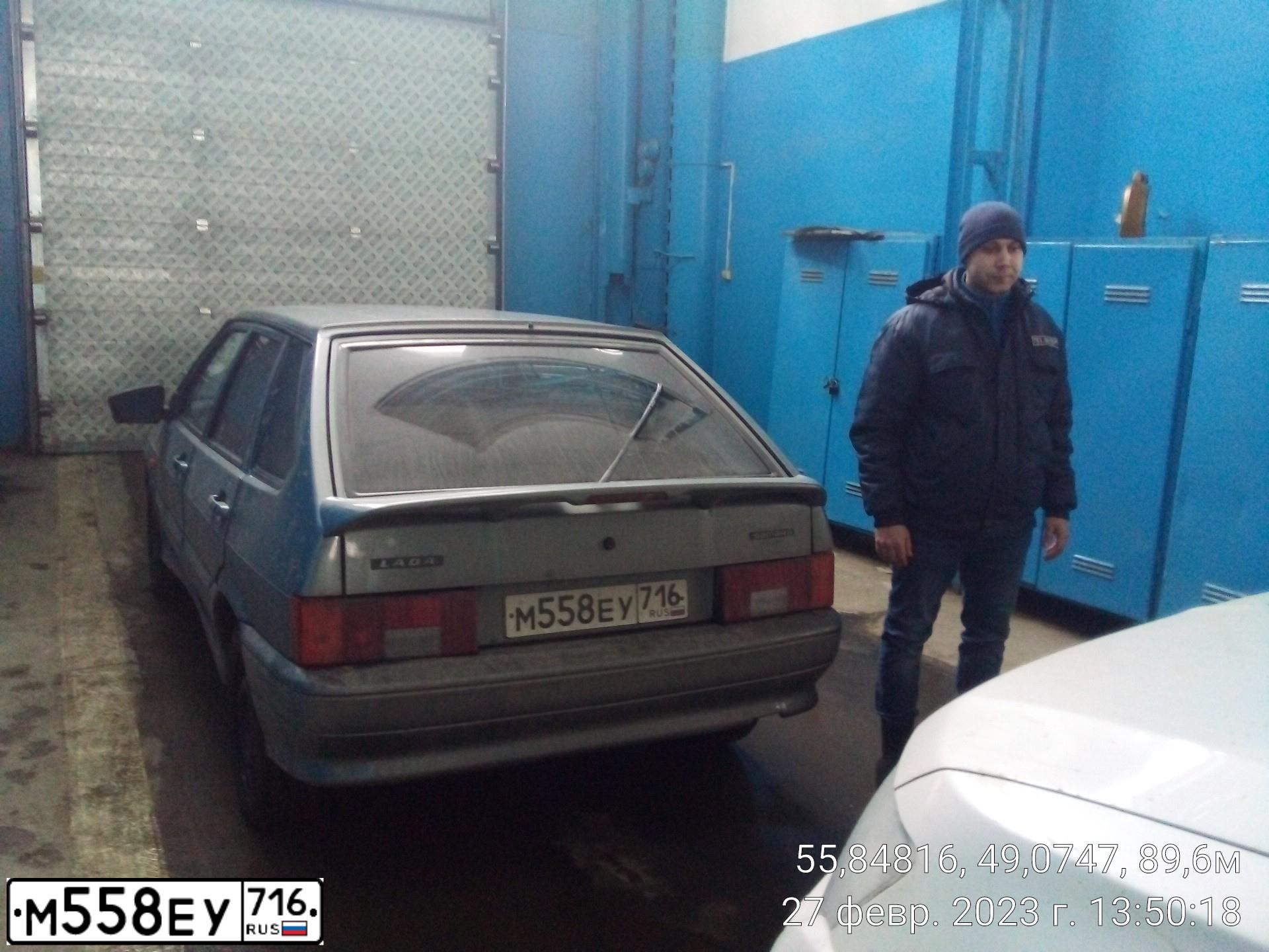 Фото автомобиля LADA 2114 SAMARA, 2009 — госномер Е222УО716. Цвет: СРЕДНИЙ СЕРО-ЗЕЛЕНЫЙ МЕТ.
