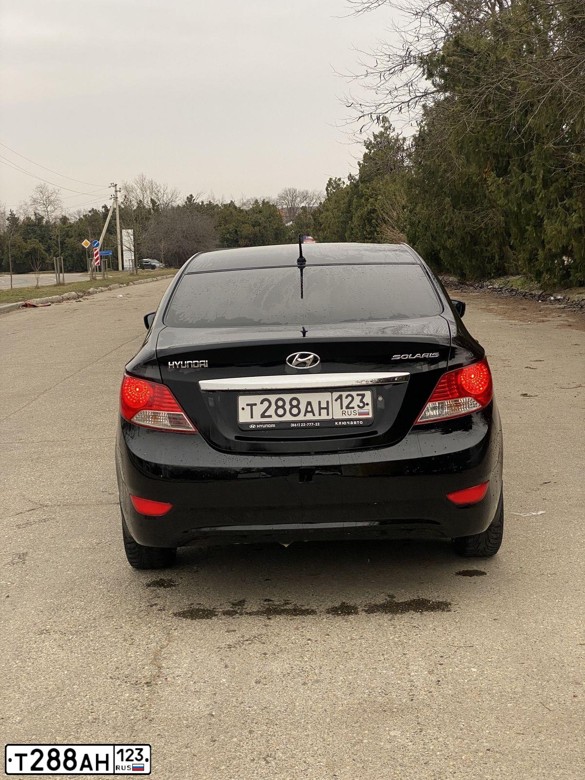 Фото автомобиля HYUNDAI SOLARIS, 2011 — госномер К159СА193. Цвет: ЧЕРНЫЙ
