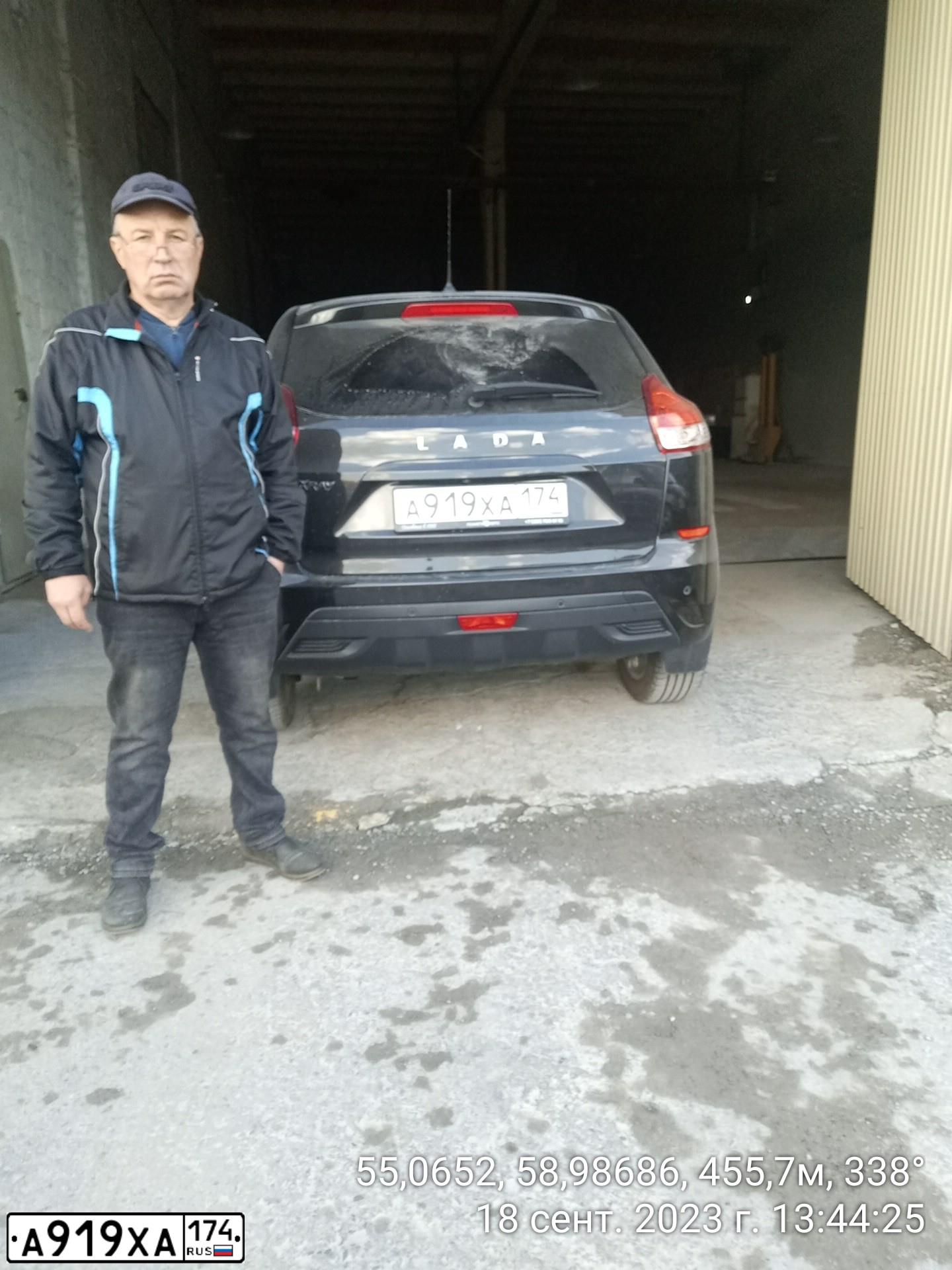 Фото автомобиля LADA XRAY, 2017 — госномер С223КМ774. Цвет: ЧЕРНЫЙ