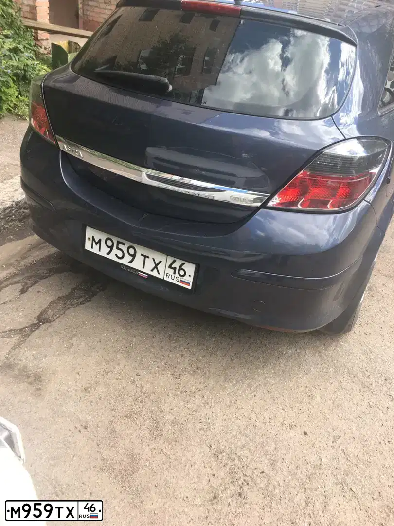 Фото автомобиля OPEL ASTRA, 2006 — госномер М959ТХ46. Цвет: ТЕМНО-СЕРЫЙ