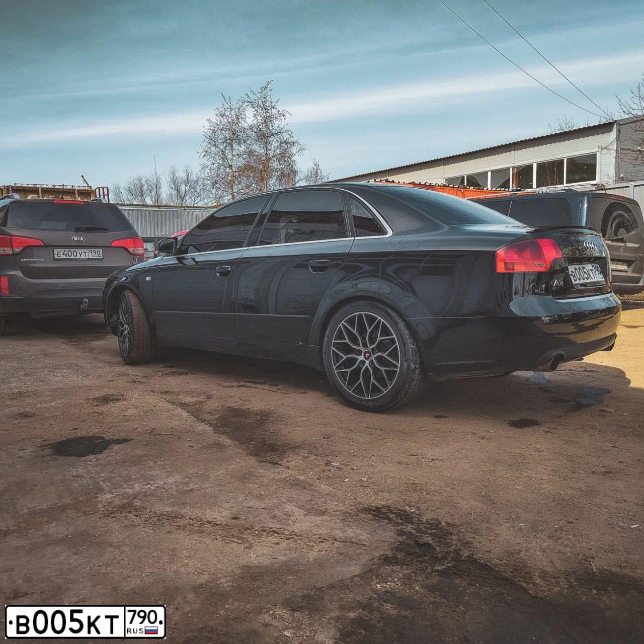 Фото автомобиля AUDI A4, 2006 — госномер В005КТ790. Цвет: ЧЕРНЫЙ