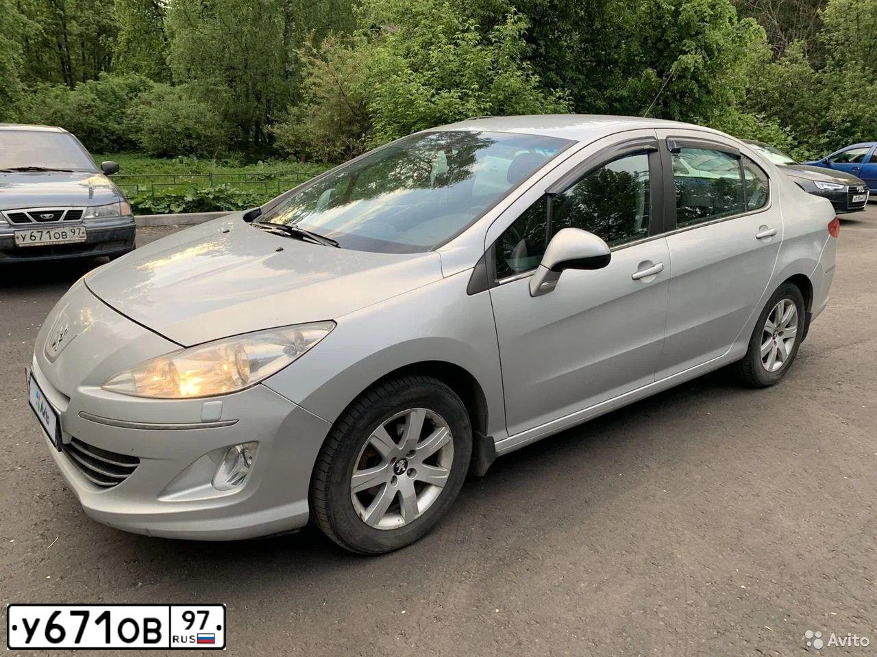 Фото автомобиля DAEWOO NEXIA, 2004 — госномер У671ОВ97. Цвет: СИНИЙ