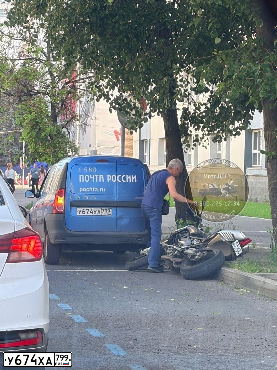 Фото автомобиля ВАЗ LADA LARGUS — госномер У674ХА799