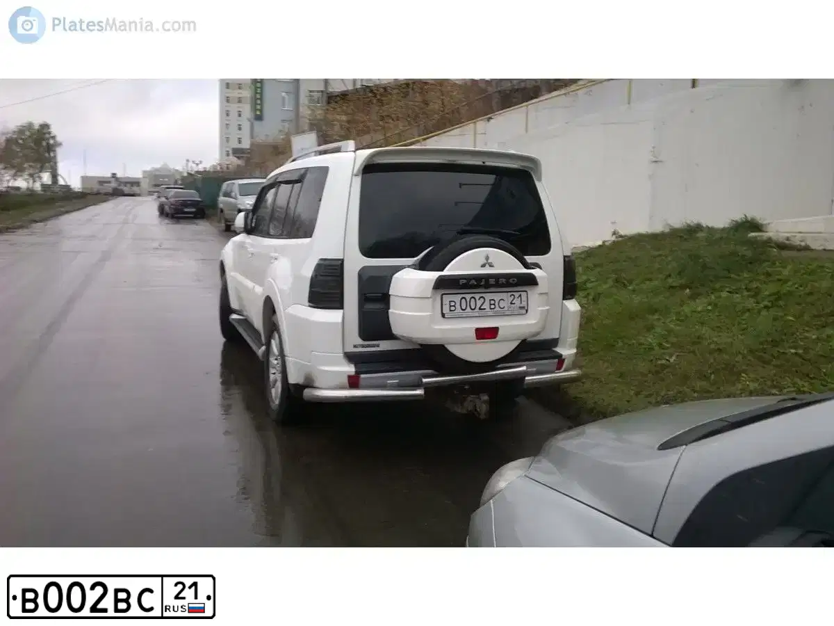Фото автомобиля MITSUBISHI PAJERO, 2011 — госномер В014КТ716. Цвет: Белый