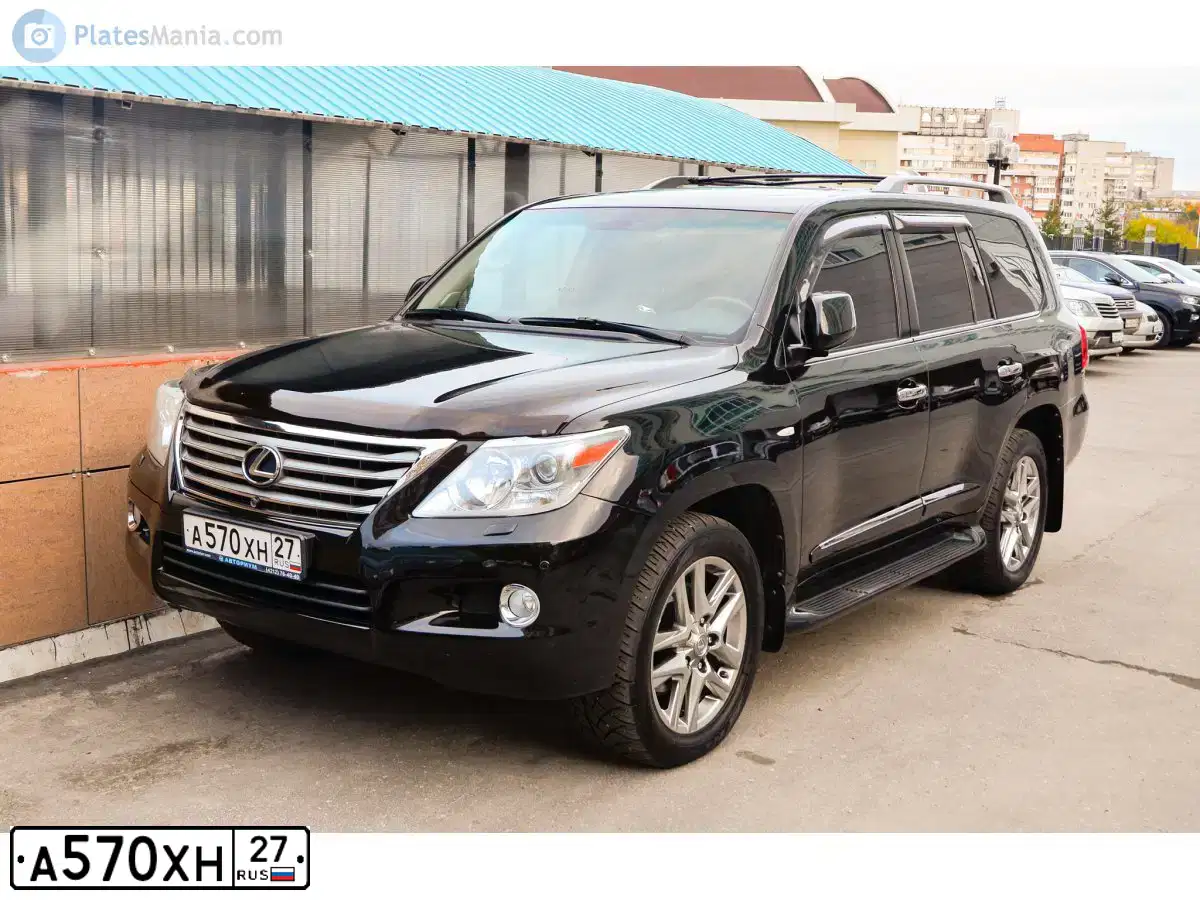 Фото автомобиля LEXUS LX, 2011 — госномер А303РУ28. Цвет: ЧЕРНЫЙ