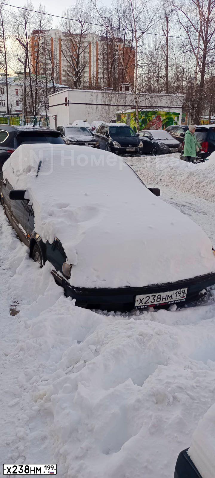 Фото автомобиля SAAB 9000, 1996 — госномер У614КС977. Цвет: Темно-зеленый