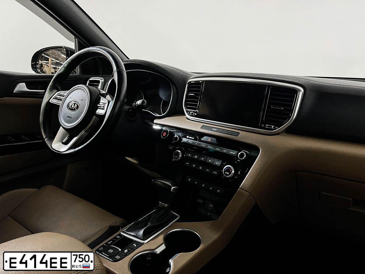Фото автомобиля CADILLAC ESCALADE, 2013 — госномер Е414ЕЕ750. Цвет: ЧЕРНЫЙ МЕТАЛЛИК