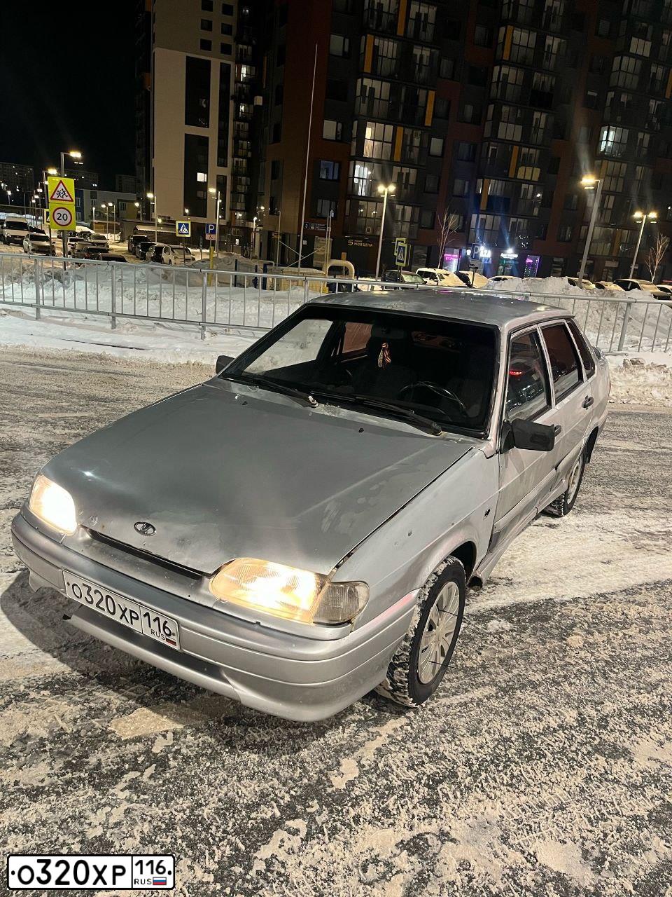 Фото автомобиля LADA 2115 SAMARA, 2007 — госномер М331МХ702. Цвет: Светло-Серебристый металлик