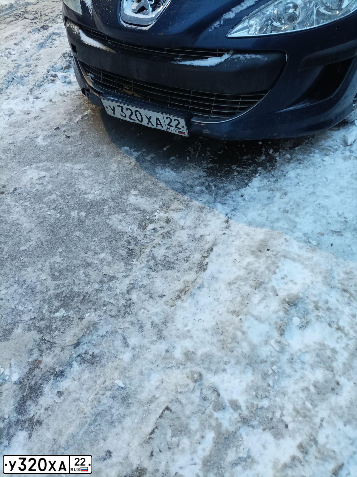 Фото автомобиля PEUGEOT T 308, 2008 — госномер У320ХА22. Цвет: СИНИЙ