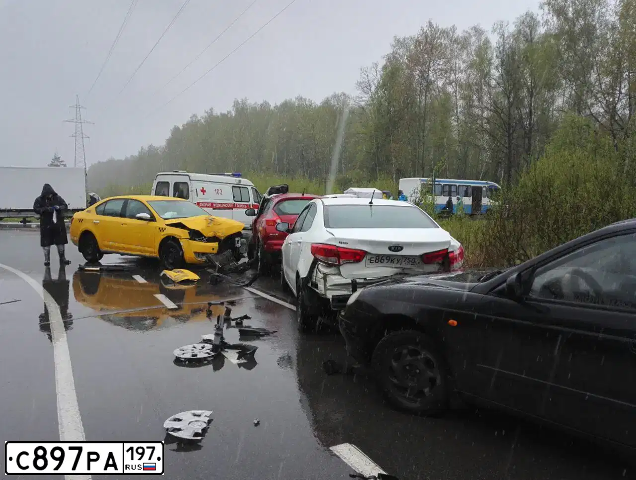 Фото автомобиля GAZ 3221 EL, 2004 — госномер У104СО97. Цвет: БЕЛЫЙ