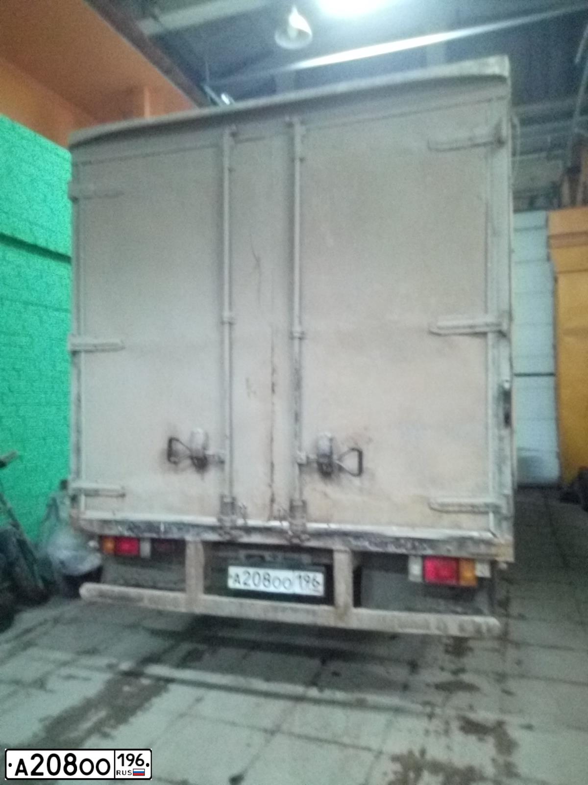 Фото автомобиля ISUZU NPR, 2013 — госномер А208ОО196. Цвет: Белый