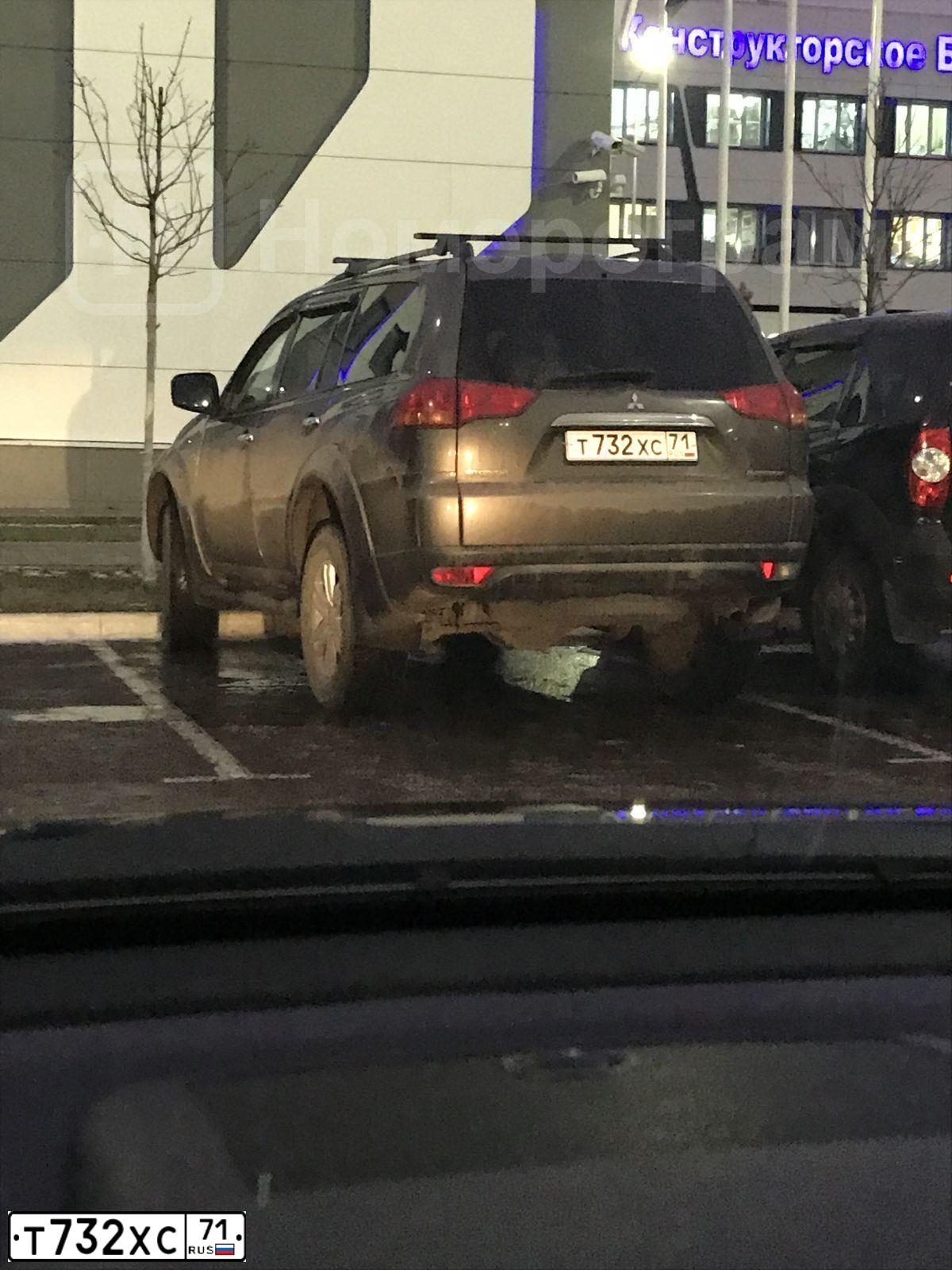 Фото автомобиля MITSUBISHI PAJERO SPORT, 2011 — госномер Е071МР71. Цвет: Коричневый