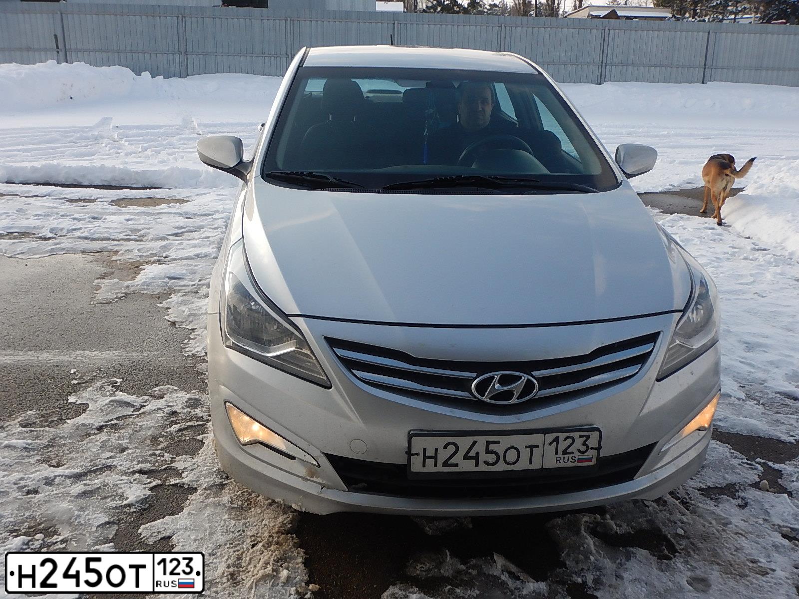 Фото автомобиля HYUNDAI SOLARIS, 2015 — госномер В371ВА180