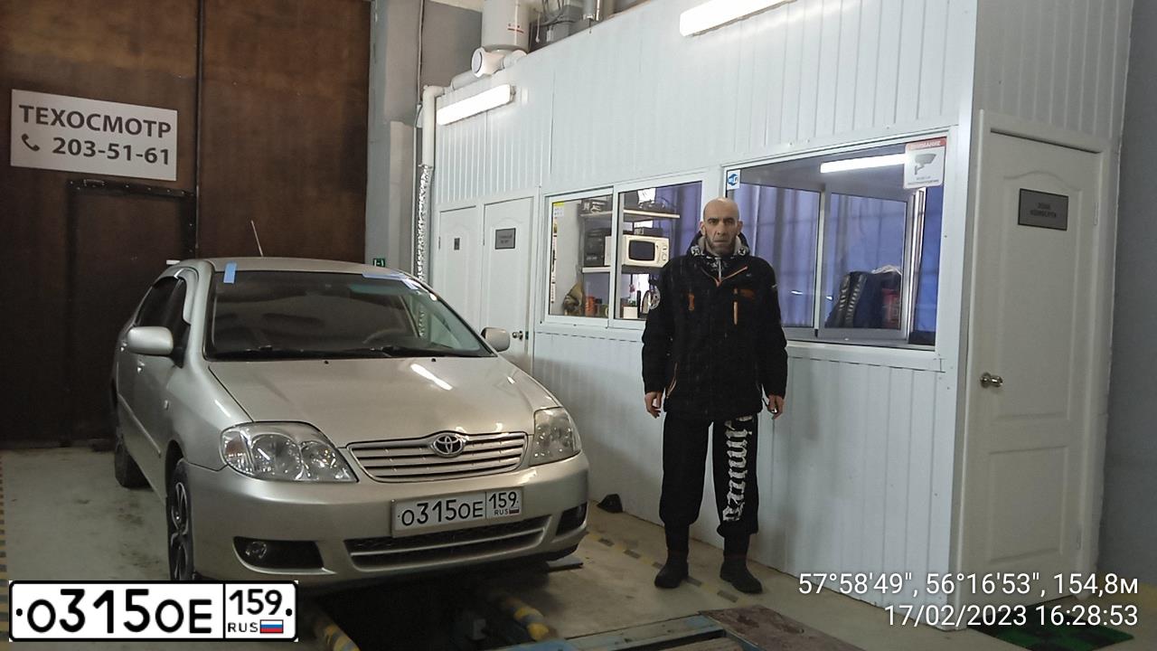 Фото автомобиля TOYOTA COROLLA, 2004 — госномер К500ОО159. Цвет: СЕРЕБРИТЫЙ