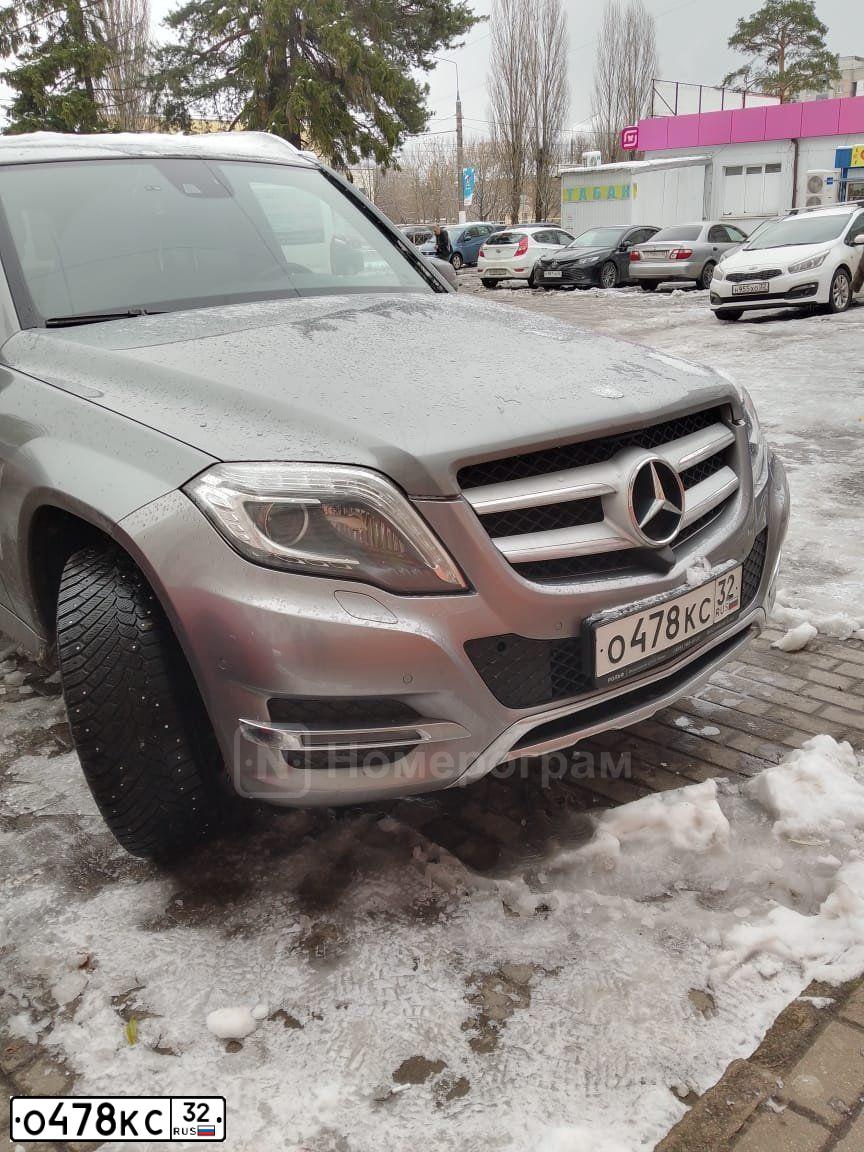Фото автомобиля MERCEDES GLK-KLASSE, 2013 — госномер О478КС32. Цвет: СЕРЫЙ