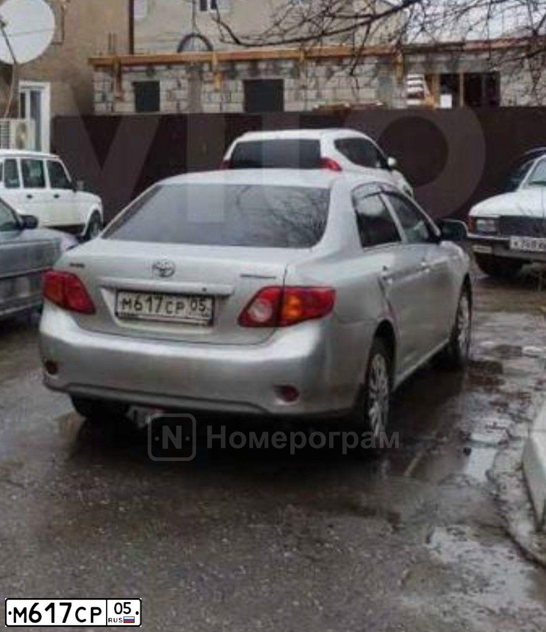Фото автомобиля TOYOTA COROLLA, 2007 — госномер А010СК72. Цвет: серебристый