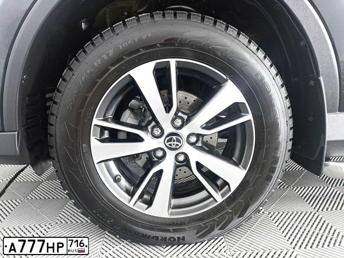 Фото автомобиля TOYOTA RAV4, 2018 — госномер О348ТТ716. Цвет: ЧЕРНЫЙ МЕТАЛЛИК