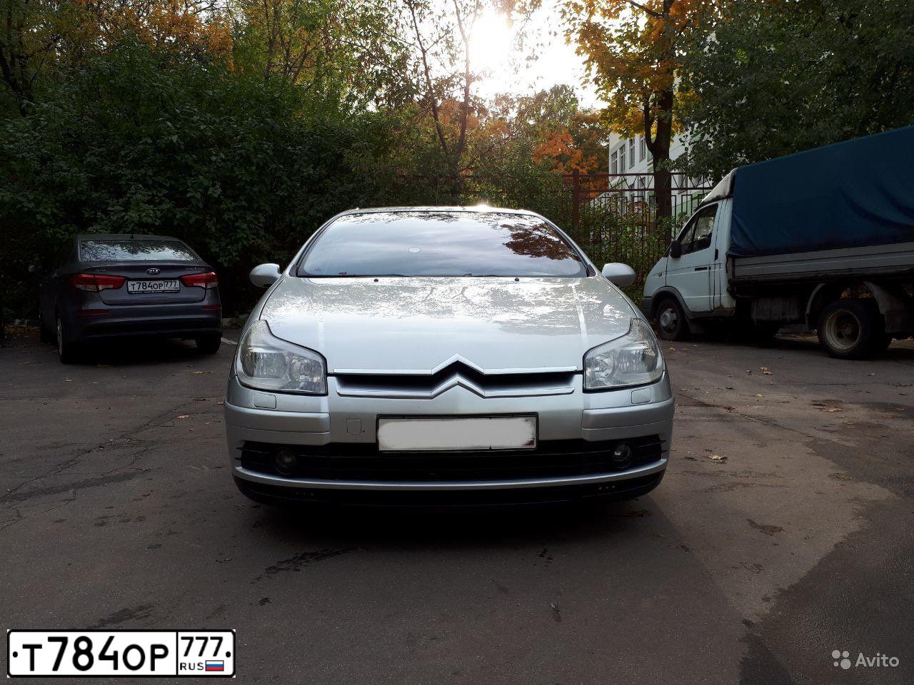 Фото автомобиля KIA RIO, 2015 — госномер Т784ОР777. Цвет: СЕРЫЙ ТЕМНЫЙ