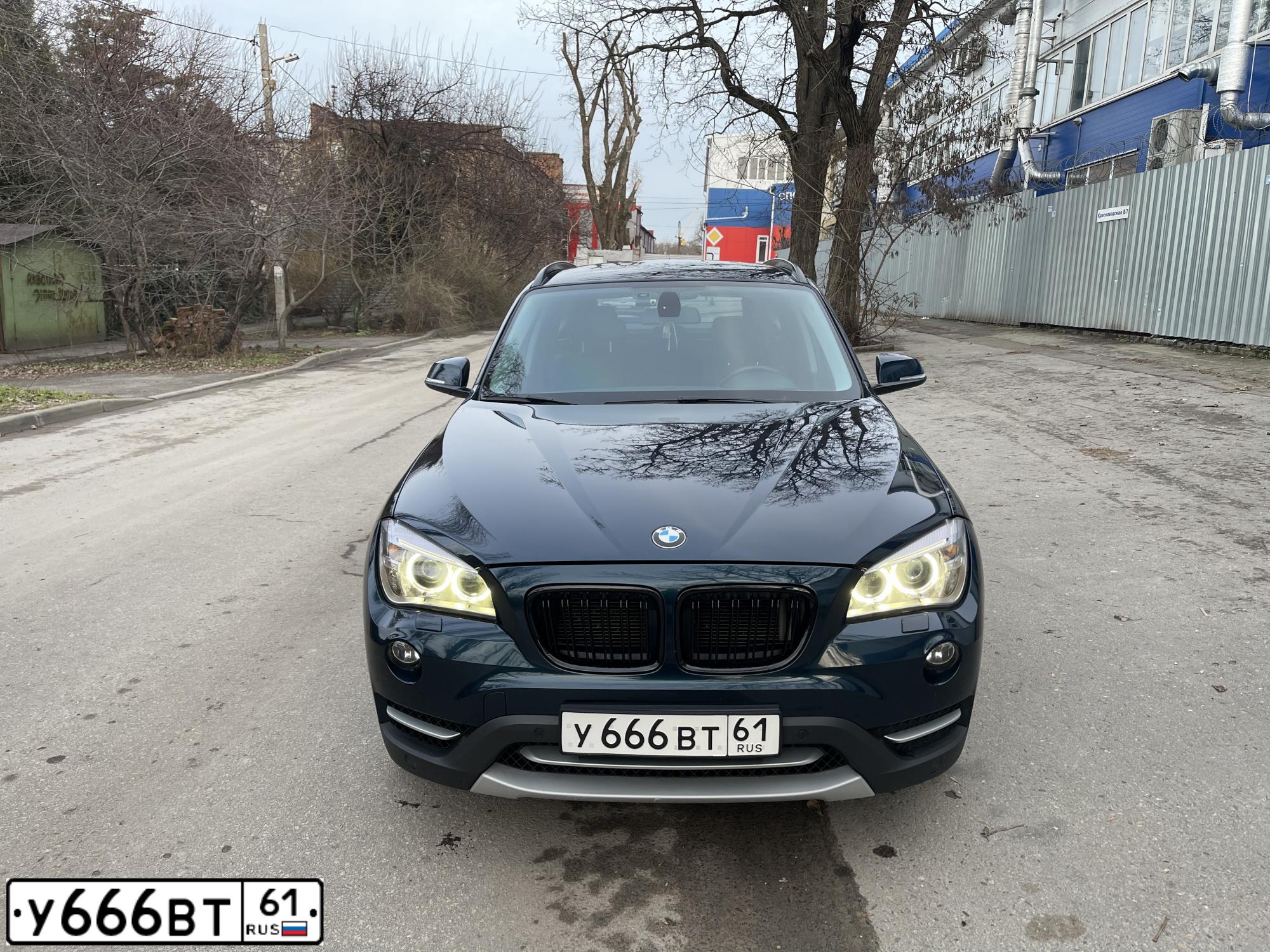 Фото автомобиля AUDI A3, 2013 — госномер У666ВТ61. Цвет: Красный