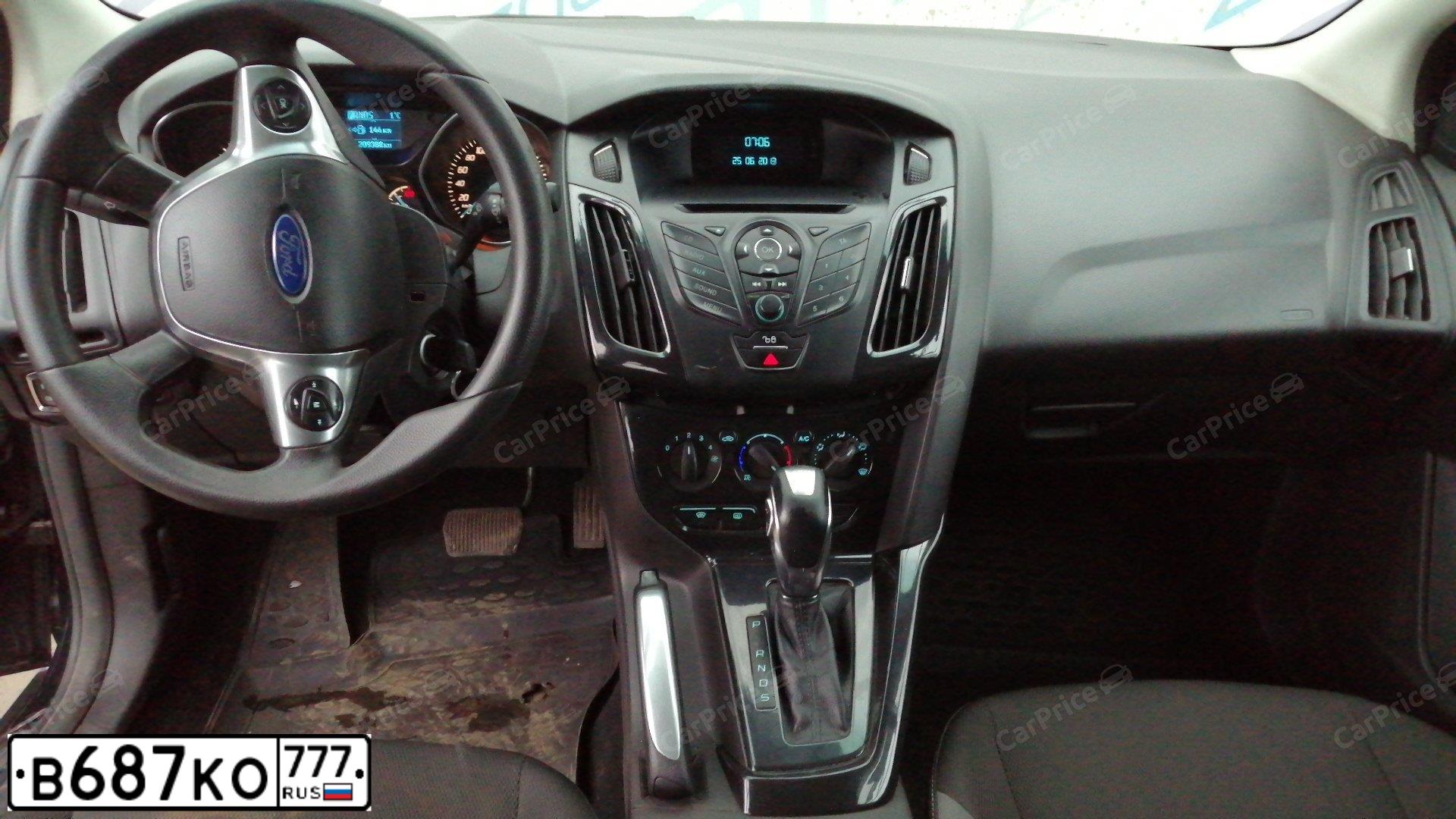 Фото автомобиля FORD FOCUS, 2013 — госномер В687КО777. Цвет: ЧЕРНЫЙ