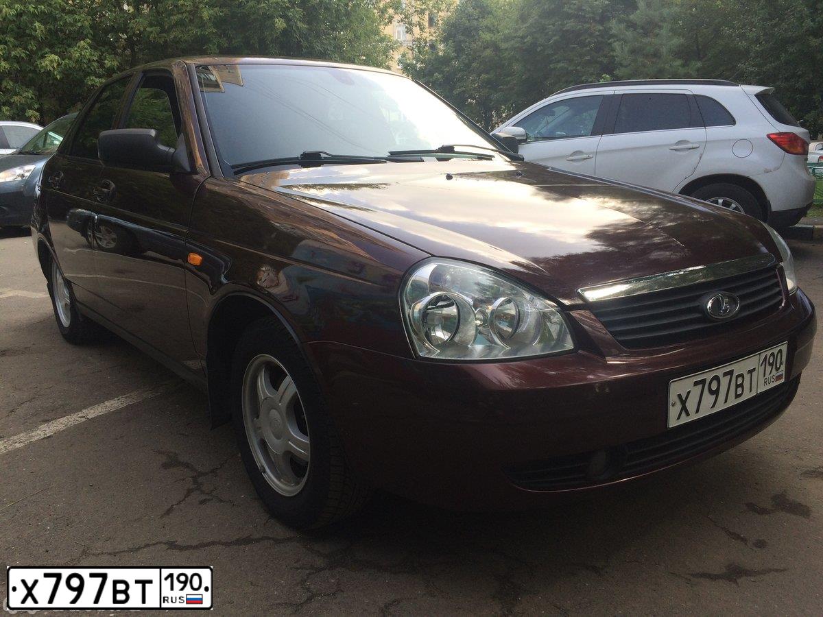 Фото автомобиля LADA 2172 PRIORA, 2010 — госномер Х797ВТ190. Цвет: ВИШНЕВЫЙ ТЕМНЫЙ