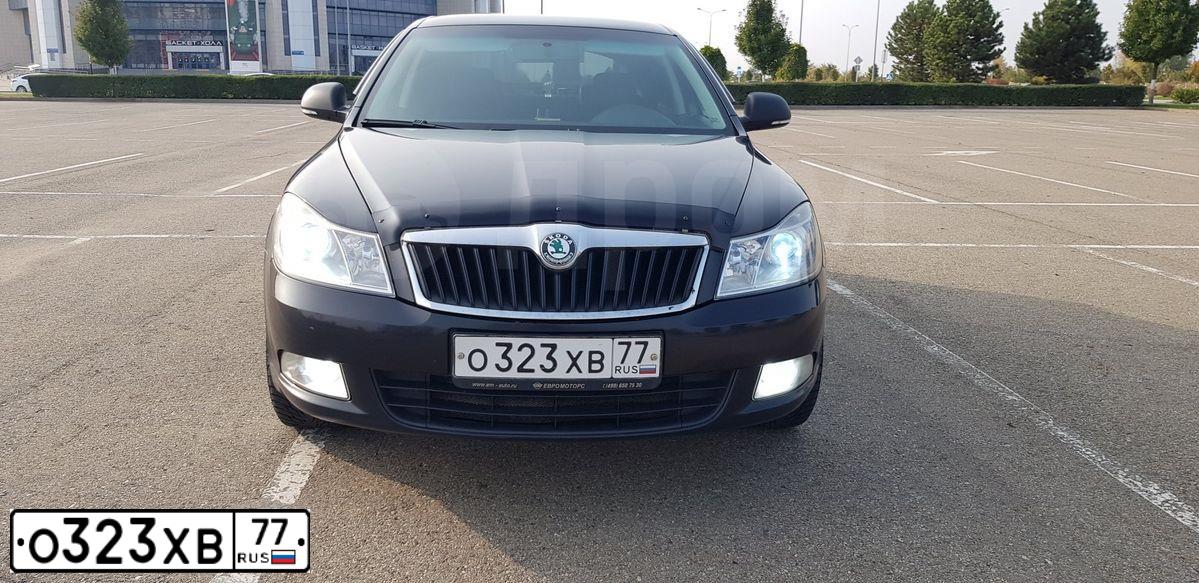 Фото автомобиля SKODA OCTAVIA, 2010 — госномер Т071АС193. Цвет: ЧЕРНЫЙ