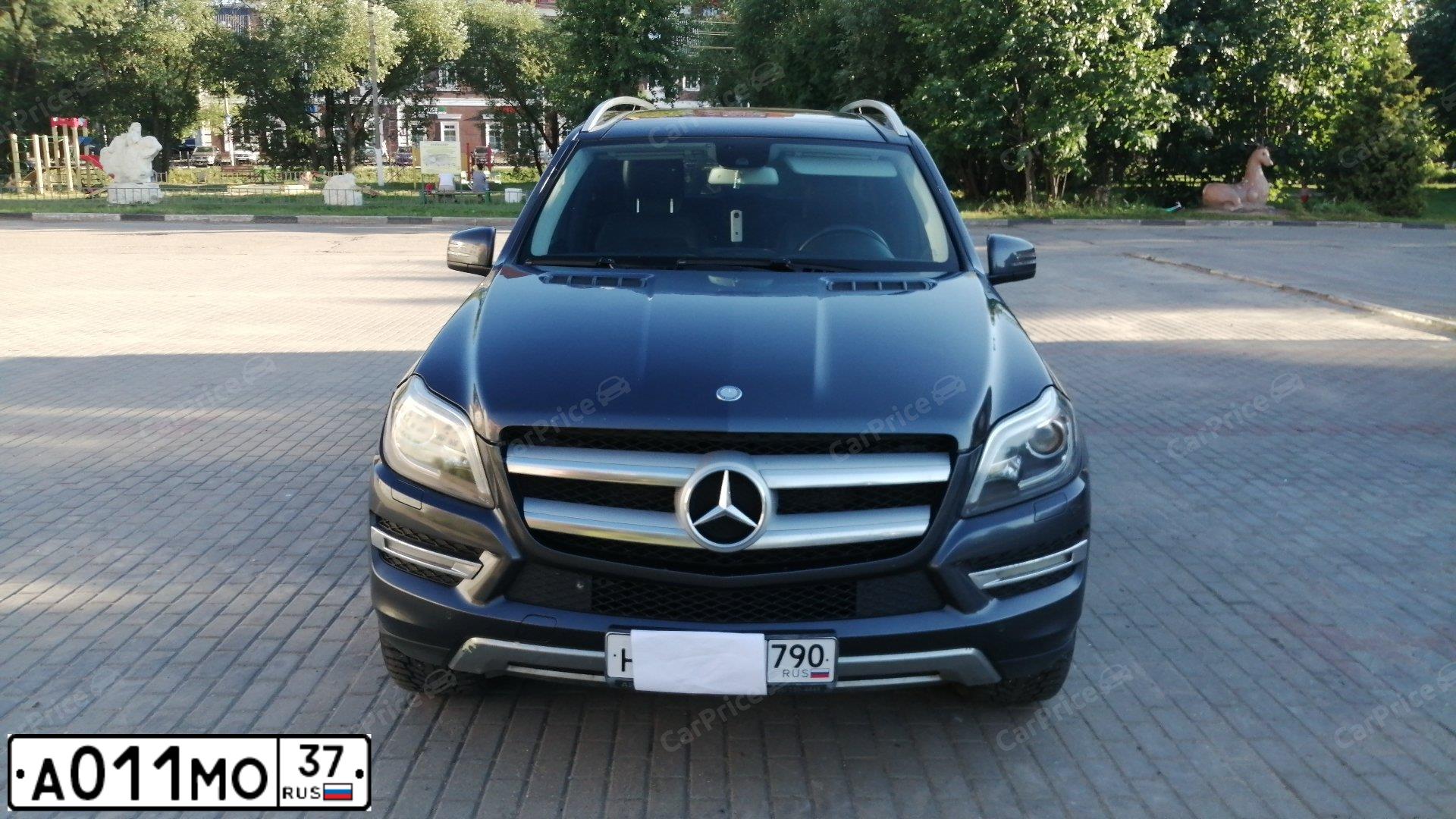 Фото автомобиля MERCEDES GL-KLASSE, 2012 — госномер О700КК790. Цвет: СЕРЫЙ