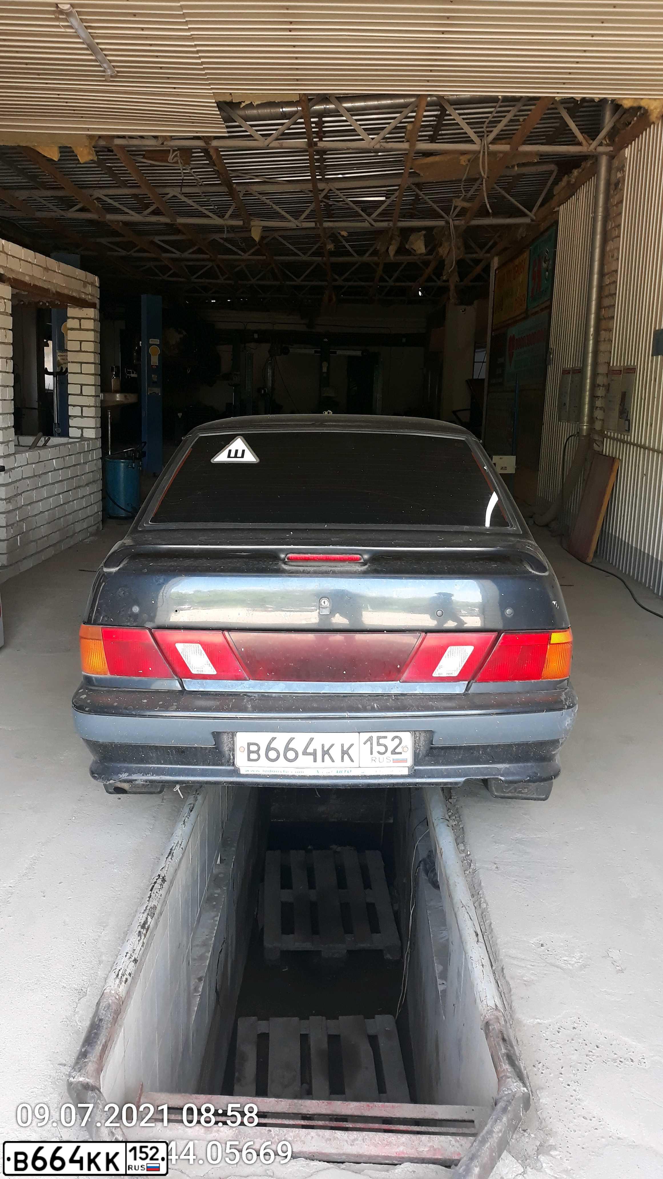Фото автомобиля LADA 2115 SAMARA, 2005 — госномер К999СР52. Цвет: ЧЕРНЫЙ