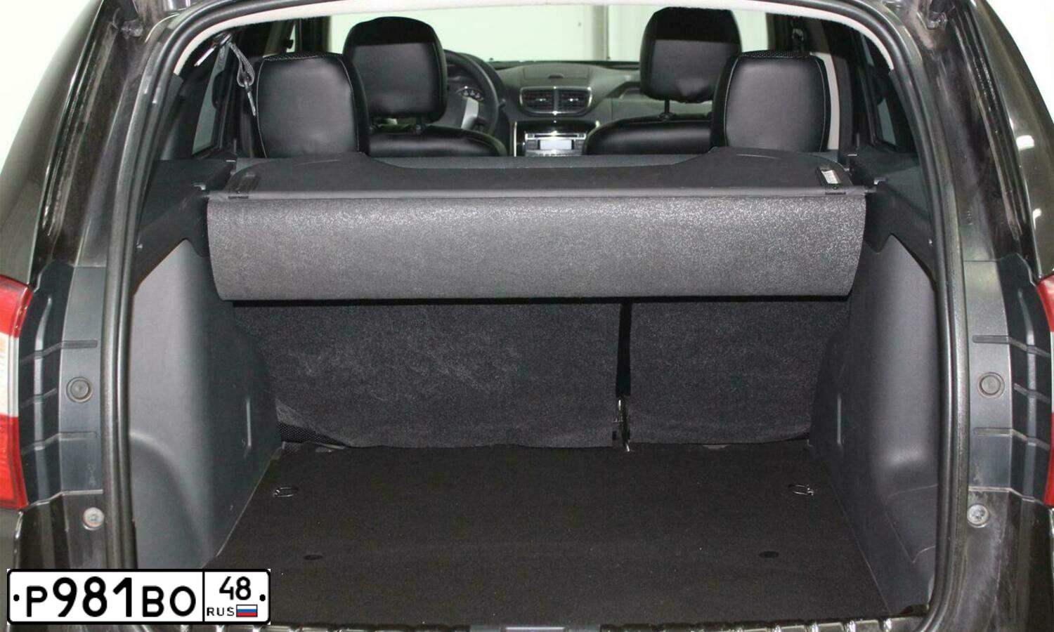 Фото автомобиля NISSAN TERRANO, 2014 — госномер Р475ТА46. Цвет: ЧЕРНЫЙ