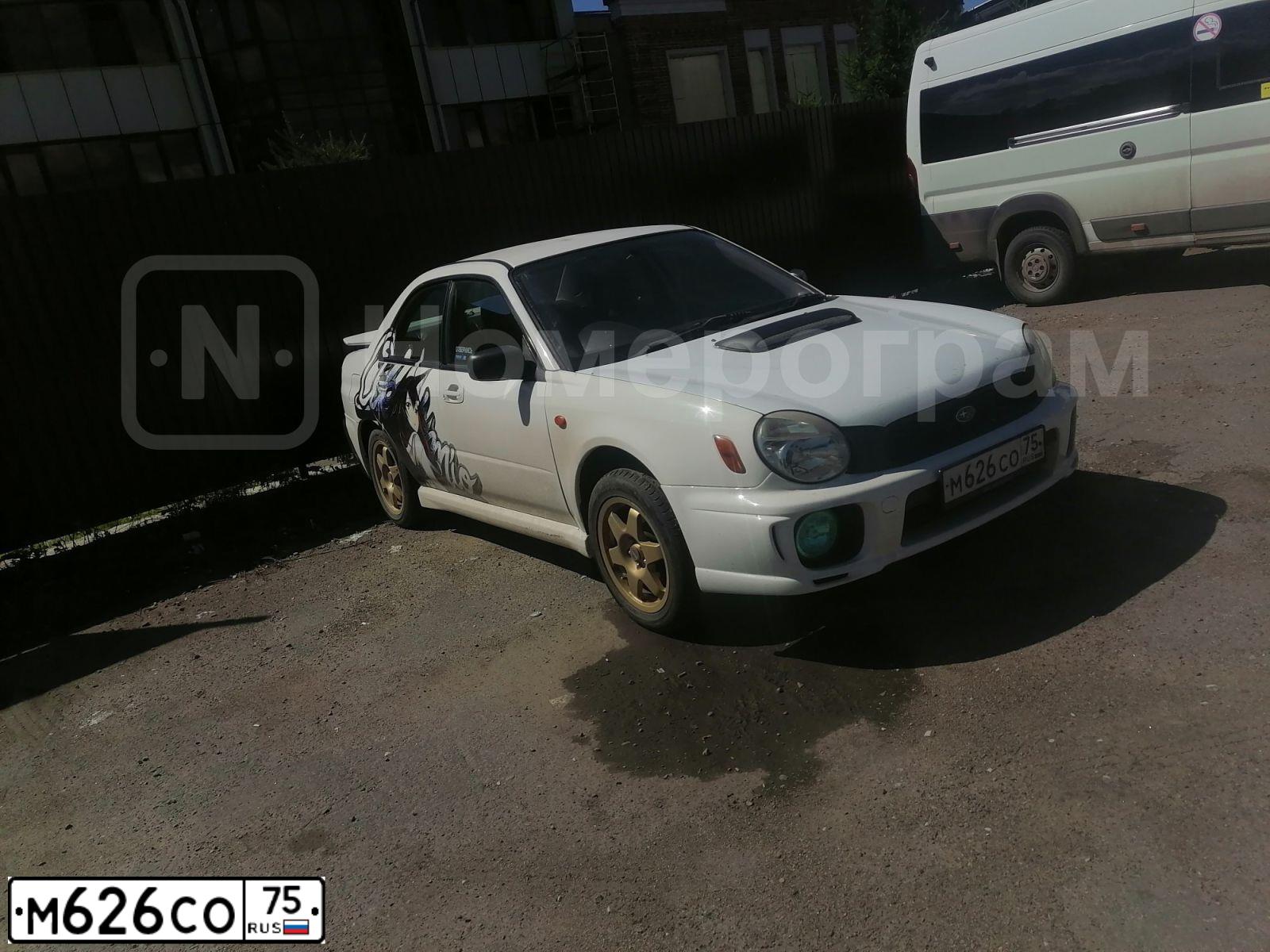 Фото автомобиля SUBARU IMPREZA, 2002 — госномер М626СО75. Цвет: Белый