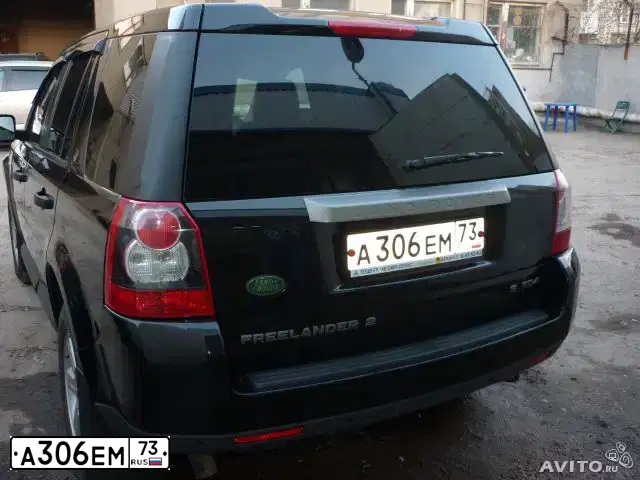 Фото автомобиля LANDROVER FREELANDER, 2008 — госномер М833ОА196. Цвет: ЧЕРНЫЙ