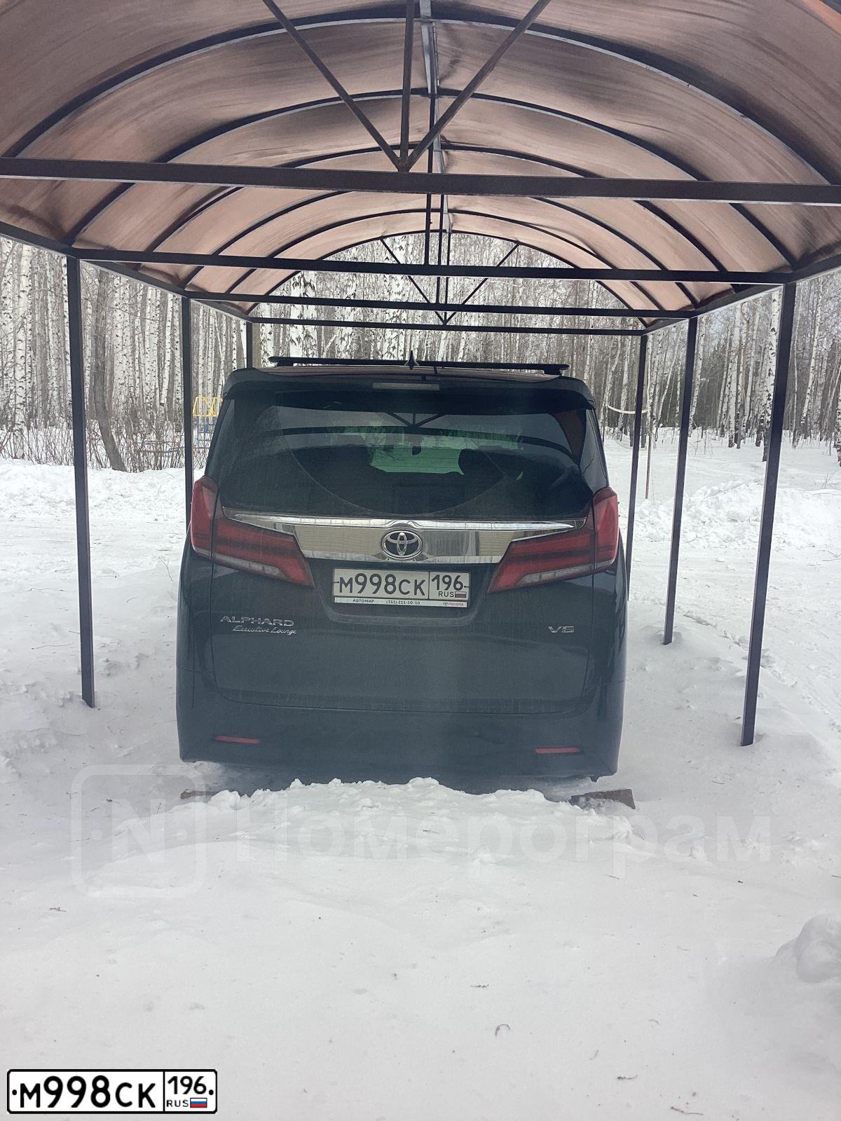 Фото автомобиля TOYOTA ALPHARD, 2019 — госномер М998СК196. Цвет: ЧЕРНЫЙ