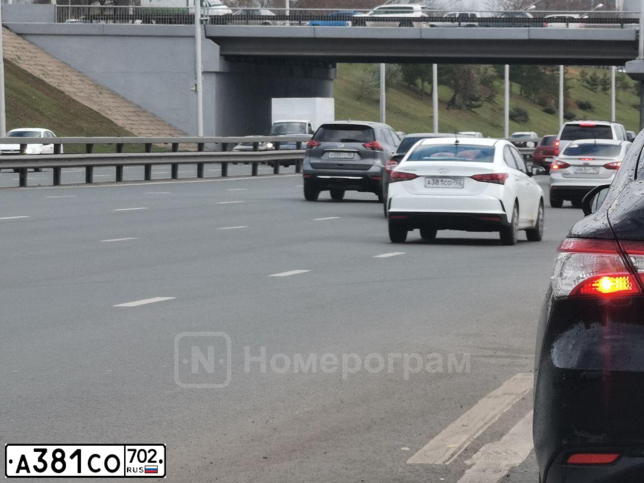 Фото автомобиля HYUNDAI SOLARIS, 2020 — госномер К638УО716. Цвет: Белый