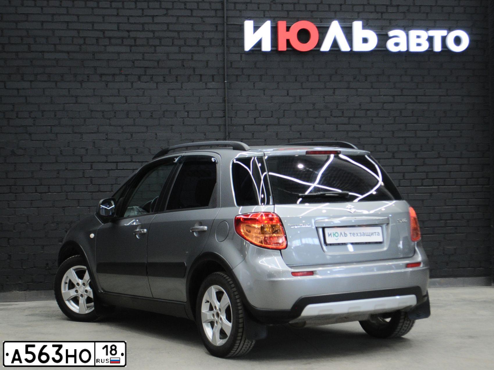 Фото автомобиля SUZUKI SX4, 2011 — госномер Т300СУ196. Цвет: СЕРЫЙ