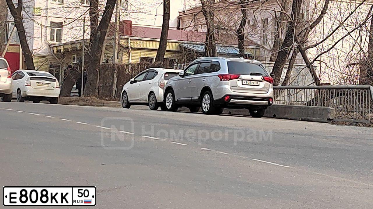 Фото автомобиля FORD D FOCUS, 2007 — госномер А848ТТ199. Цвет: СЕРЫЙ