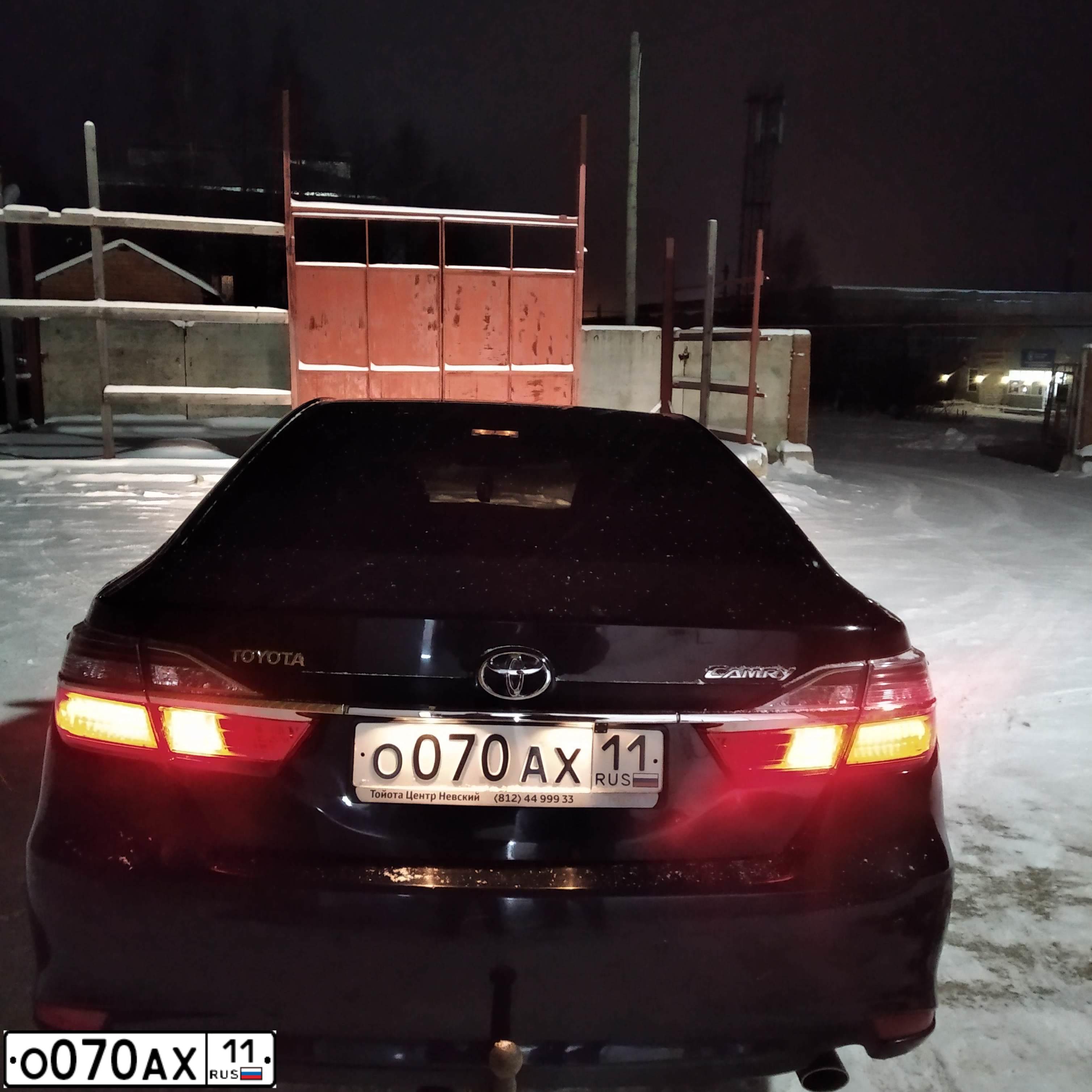 Фото автомобиля TOYOTA CAMRY, 2016 — госномер С673АК11. Цвет: ЧЕРНЫЙ МЕТАЛЛИК