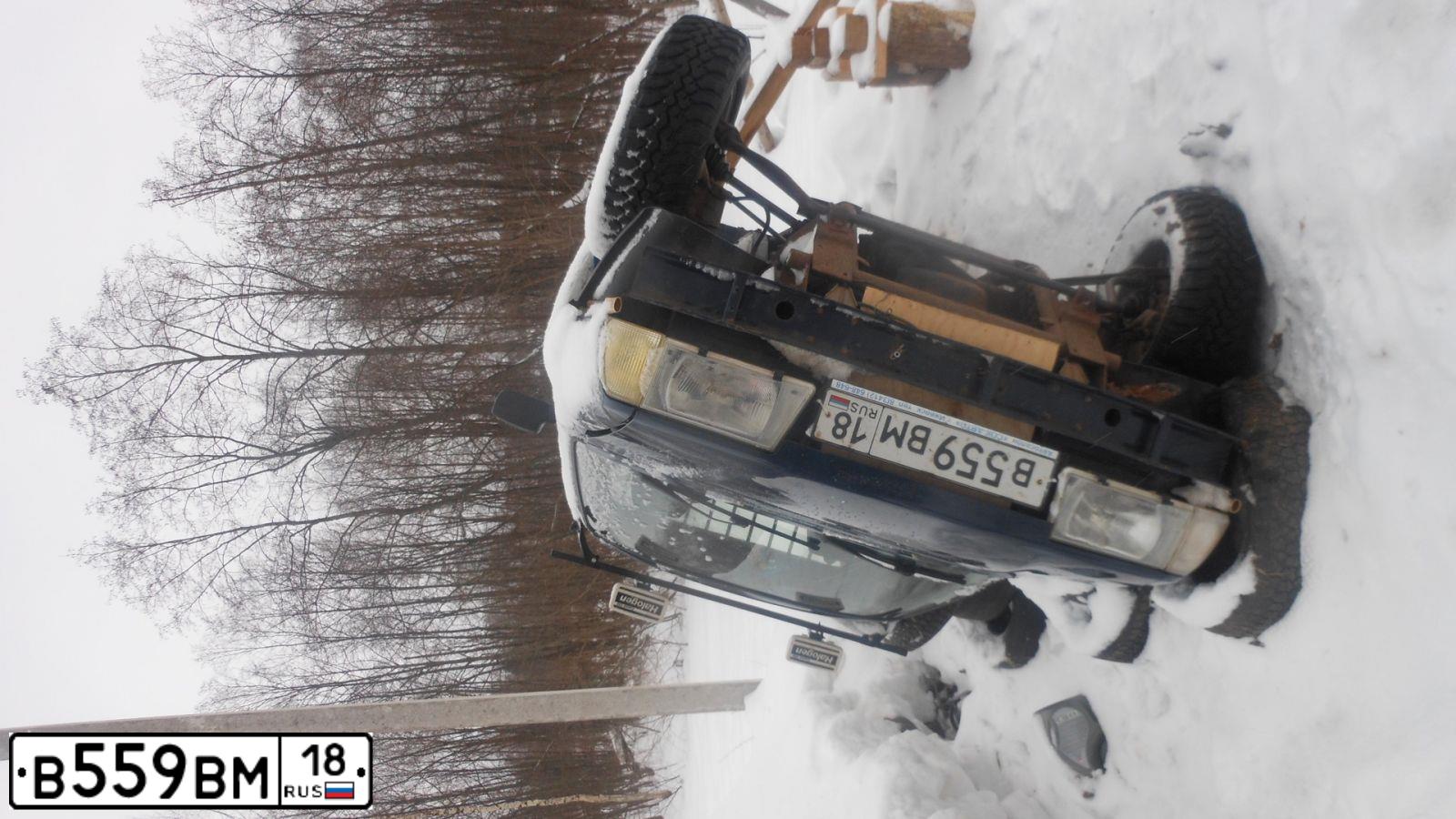 Фото автомобиля IZH 2717, 2004 — госномер В559ВМ18. Цвет: СИНЯЯ ТЕМНО-СИНЯЯ