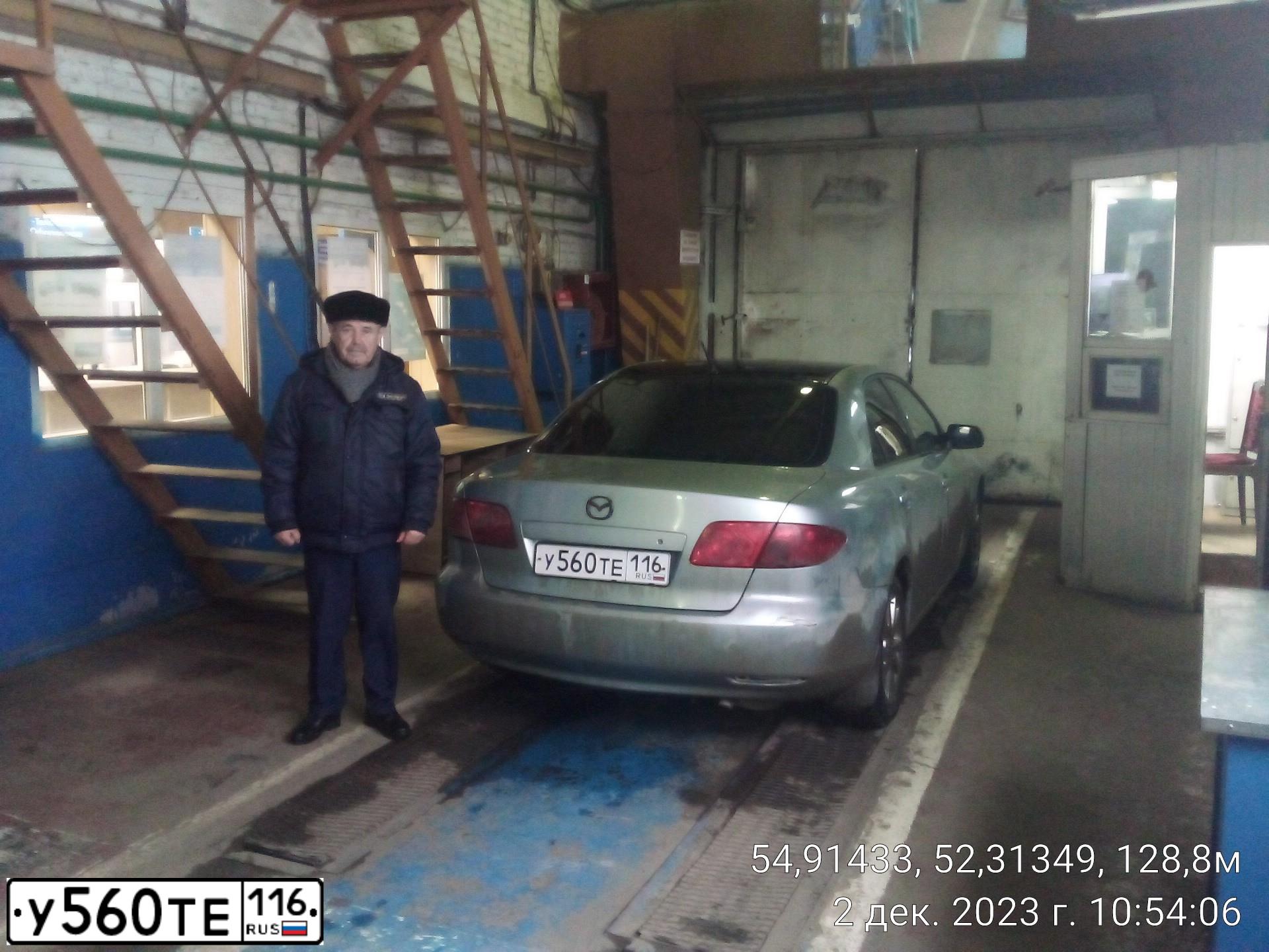 Фото автомобиля MAZDA 6, 2004 — госномер С090НС716. Цвет: Серебристый