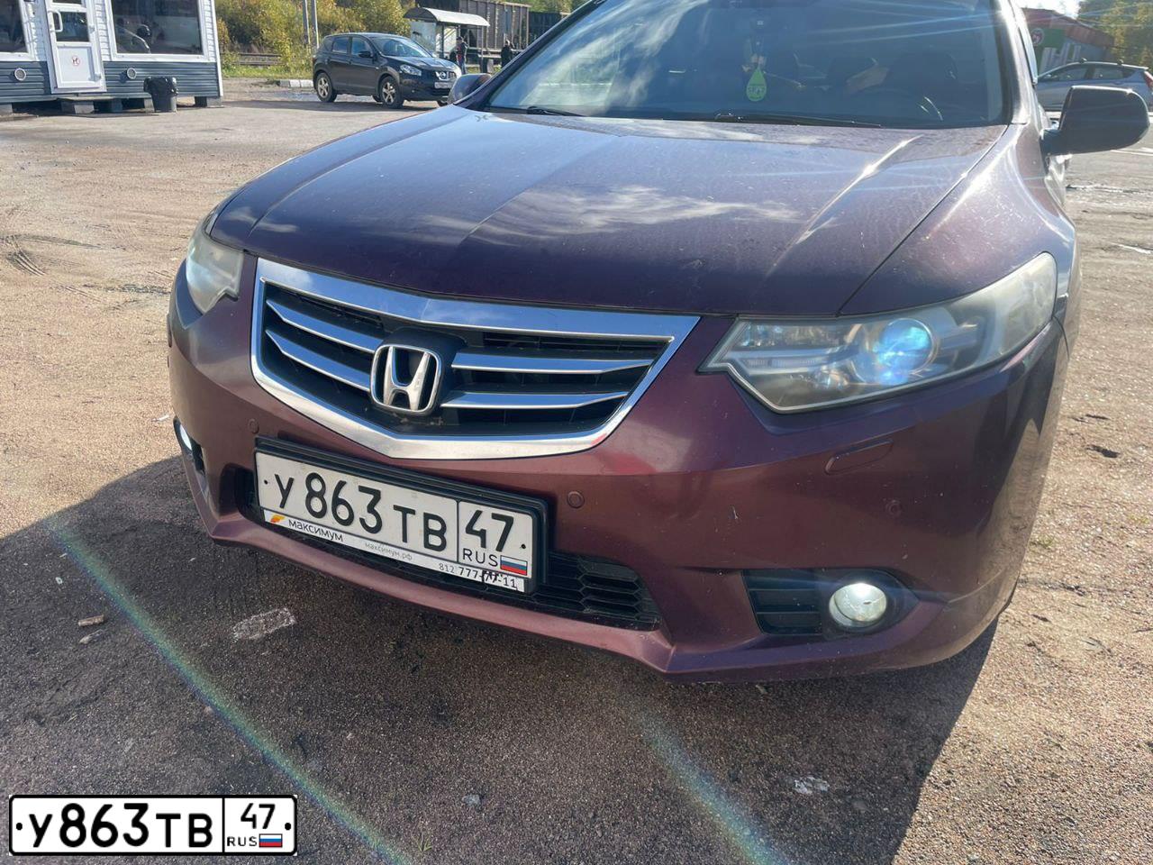 Фото автомобиля ХОНДА ACCORD, 2012 — госномер Т662НА196. Цвет: ТЕМНО-КРАСНЫЙ